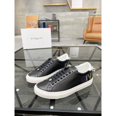 Givenchy Sneakers